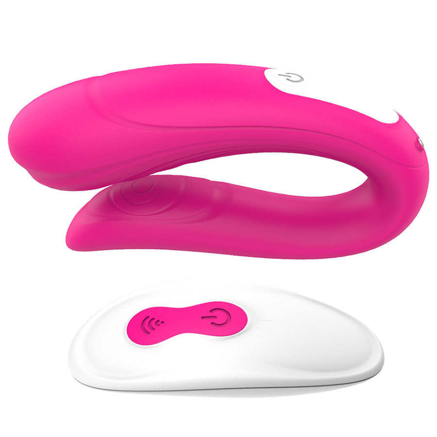 Simulation Of Dual-Head Wireless Go Out Wearable Couple Sharing Vibrator IFCDH001 AND IFCDH002